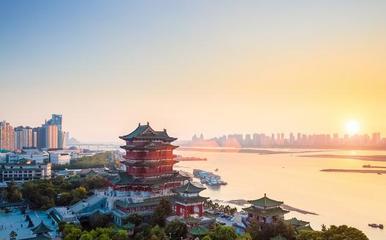 旅行：江西南昌，風(fēng)景秀麗，八一起義之地，值得一去|南昌|滕王閣|江西_新浪網(wǎng)